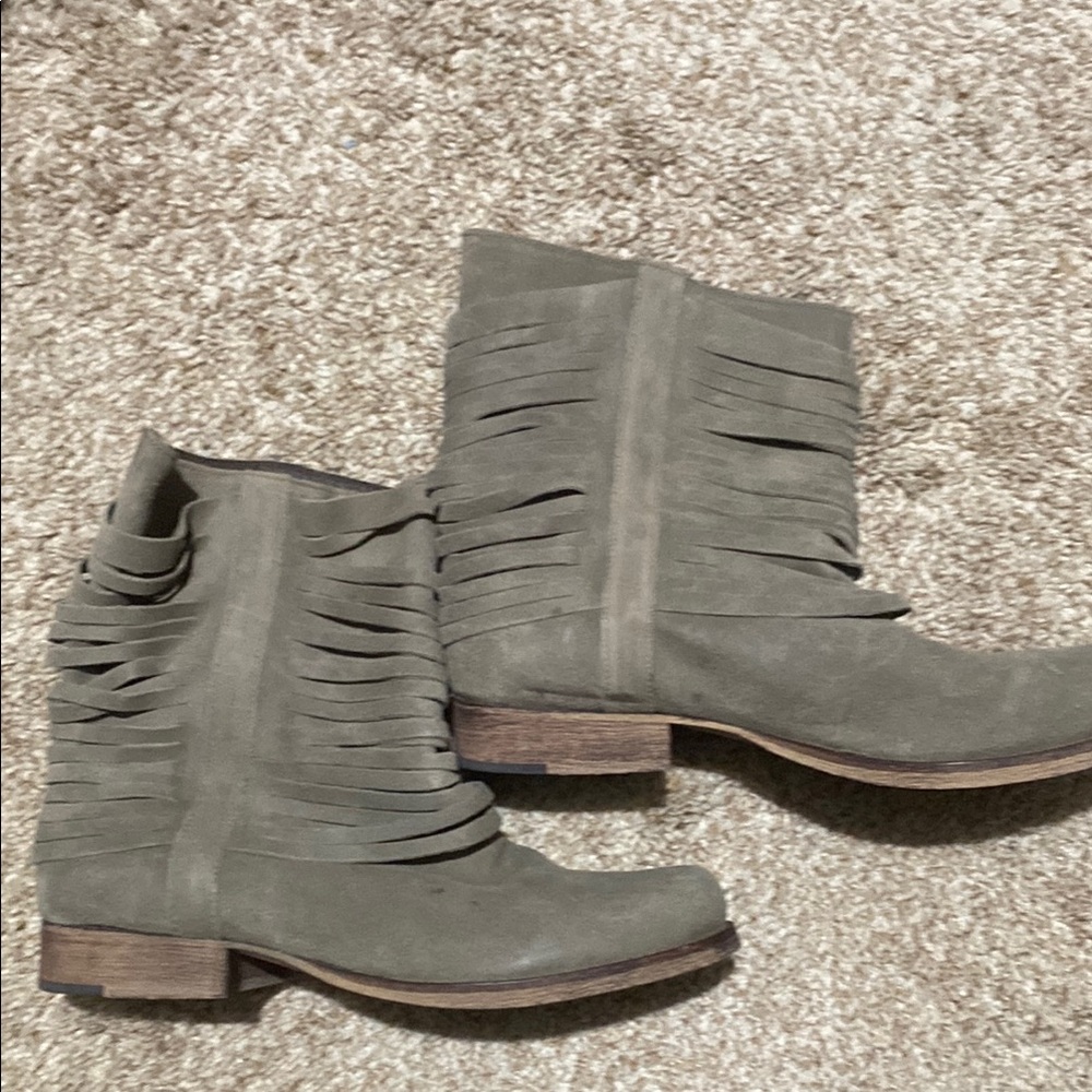 Matisse Stryke sz 8.5 nwob